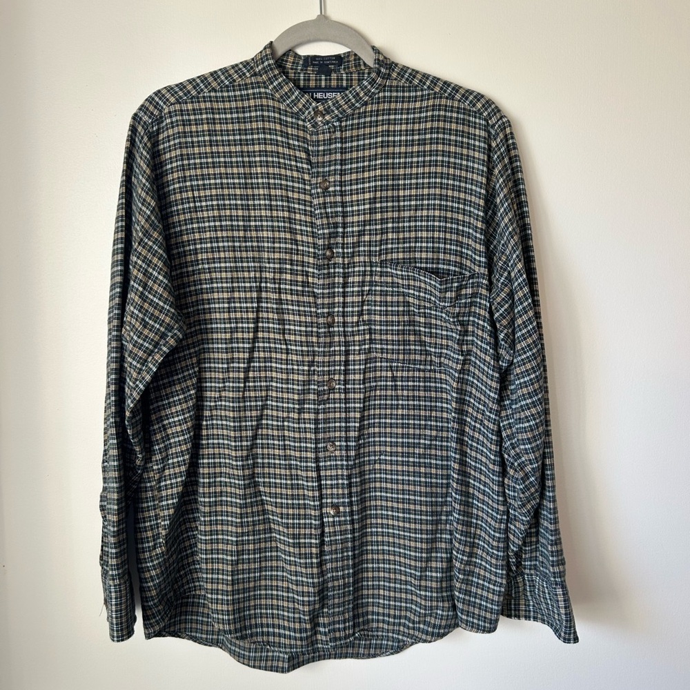 Van Heusen Men’s long sleeve button down cotton flannel